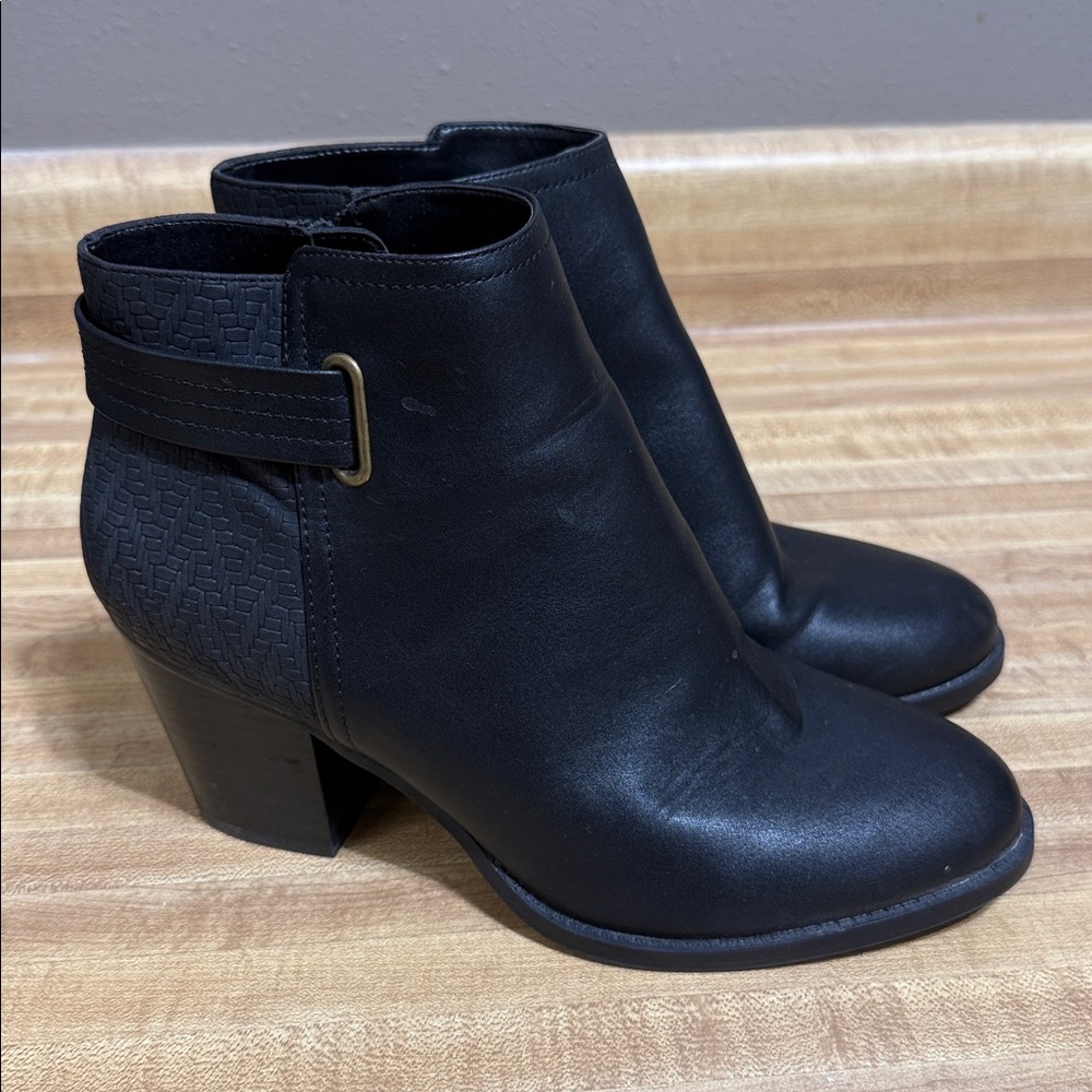 Market & Spruce Black Heeled Boots